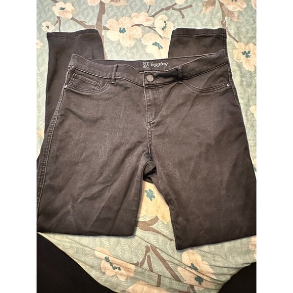 New York & Company Pants - 6 FOR $15 New York & company size 10 jeggings
